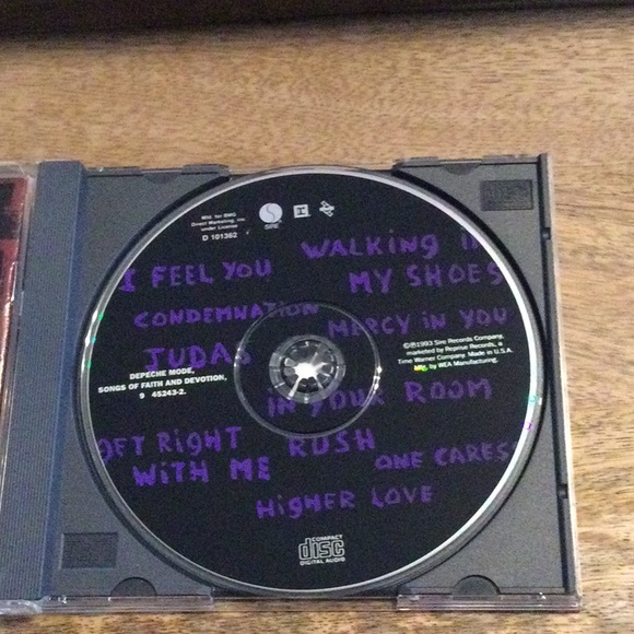 Depeche Mode - Songs of Faith and Devotion CD - Picture 4 of 5